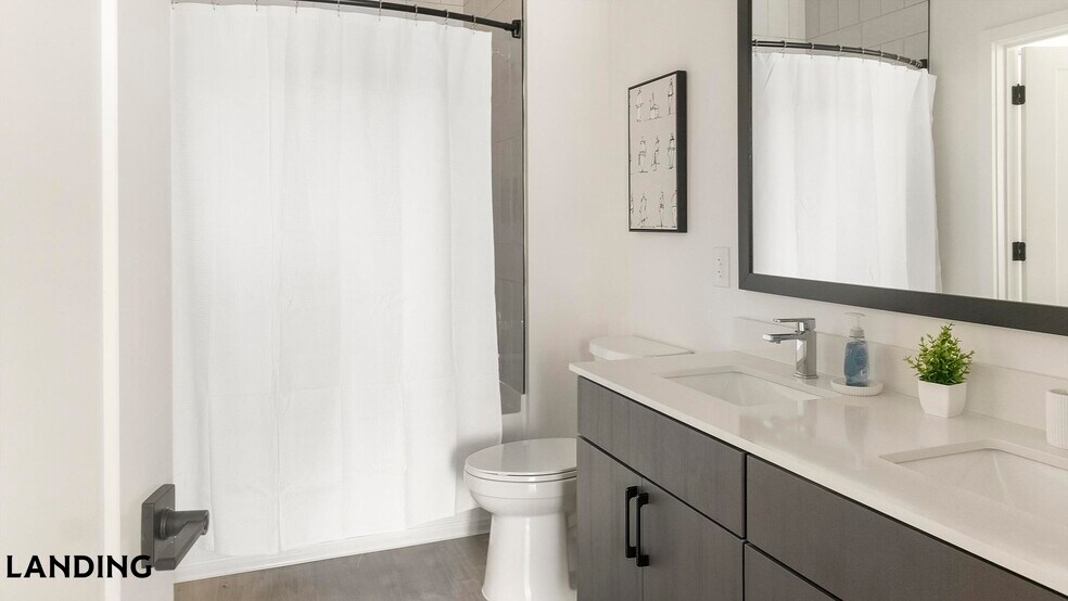 Building Photo - 1007 S Mint St