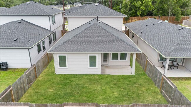 Building Photo - 2905 Highgate Hill Ln