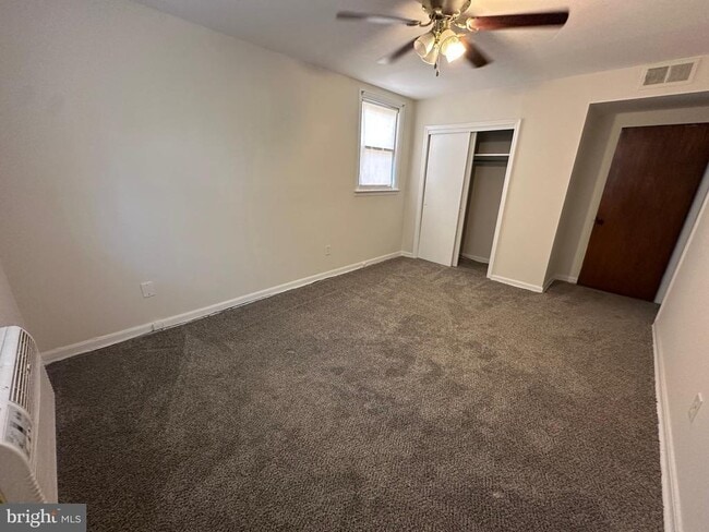 Building Photo - 1203 Fuller St