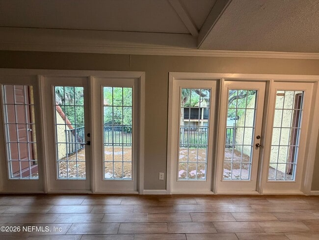 Building Photo - 3864 La Mirada Dr N