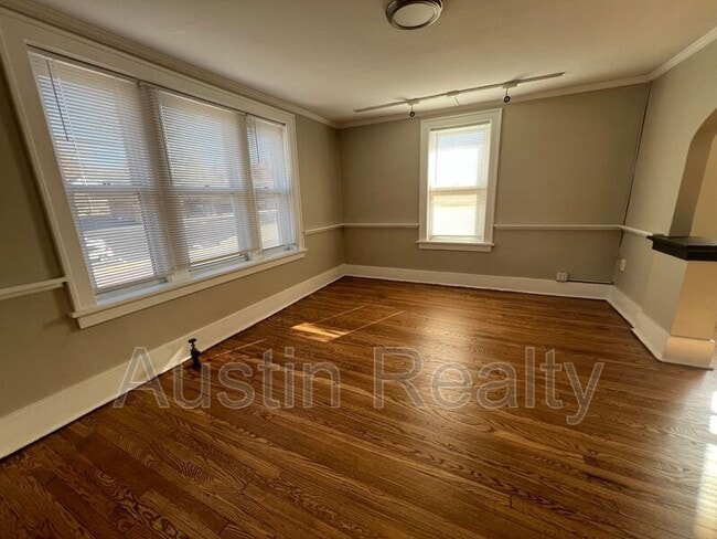 Building Photo - 2175 Big Bend Blvd