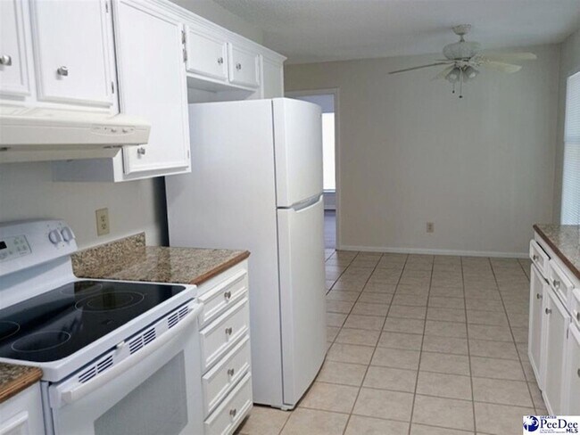 Building Photo - 602 Stoneybrook Terrace