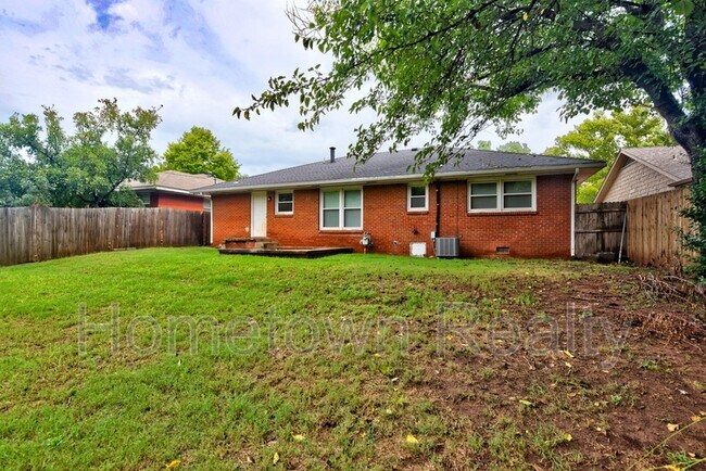 Building Photo - 2622 NW 42nd St