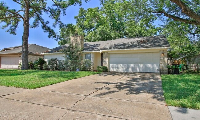 Building Photo - 21306 Park Run Dr