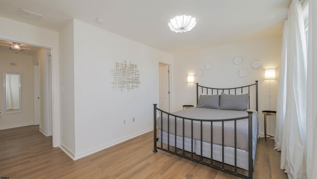 Building Photo - 128 N Rhode Island Ave