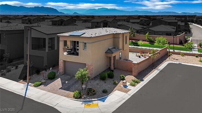 Building Photo - 8907 Roadrunner Ravine St