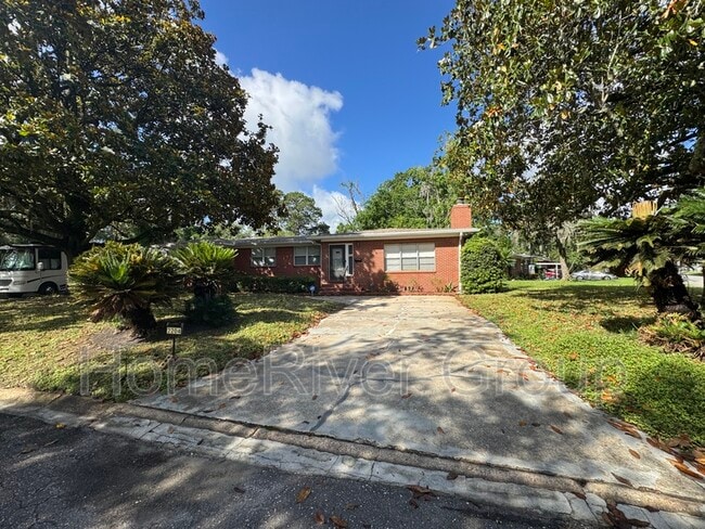 Primary Photo - 2204 Tegner Dr