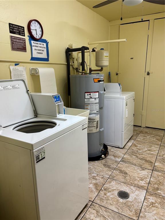 Building Photo - 4750 Cove Cir