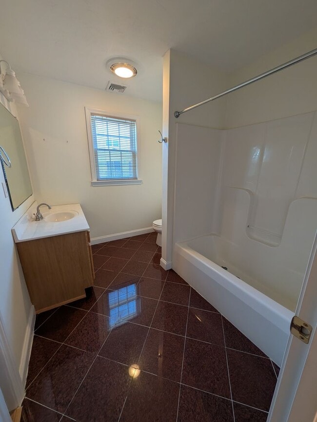 Building Photo - Stunning Lakeside Condo on Lake Quinsigamond – 2 Bed, 2.5 Bath + Garage