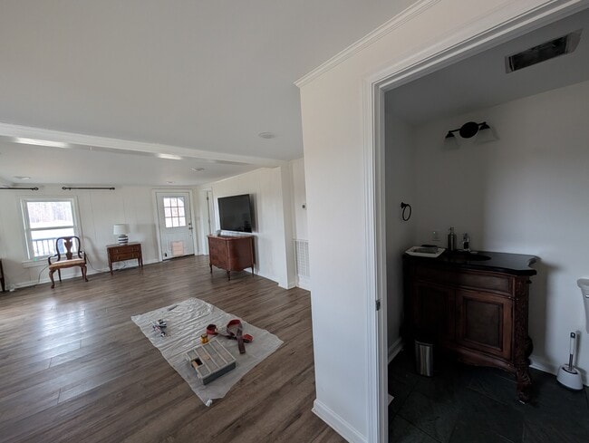 Building Photo - 1125 Lily Pad Ln