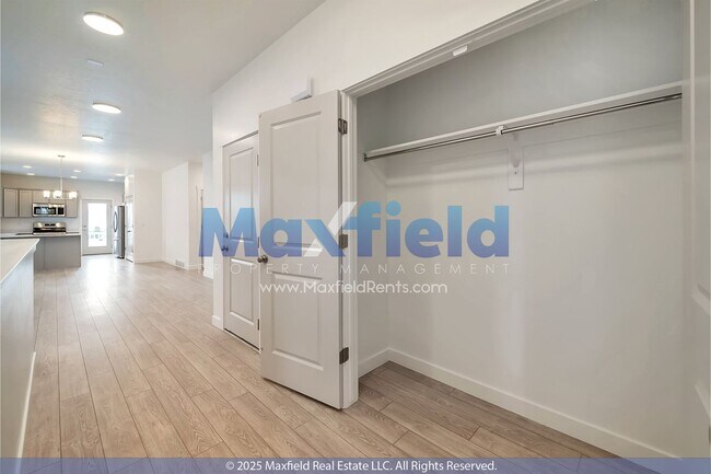 Building Photo - 8180 S 8180 W