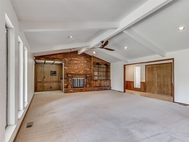 Building Photo - 12414 S Villa Ave