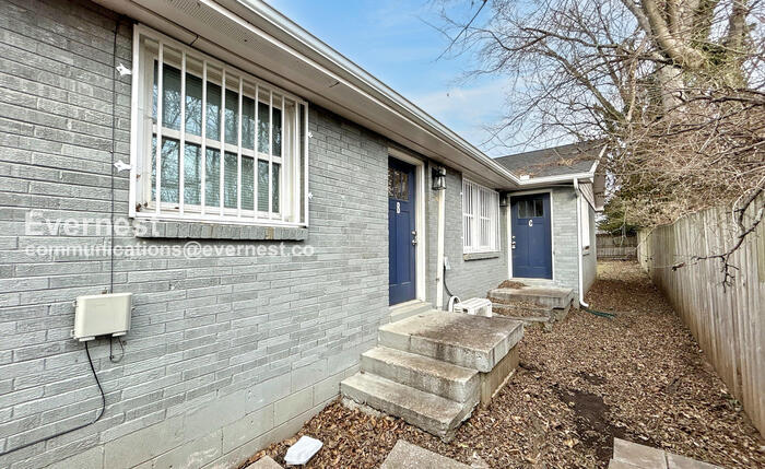 Building Photo - 1728 17th Ave N