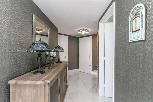 Building Photo - 300 Sunny Isles Blvd