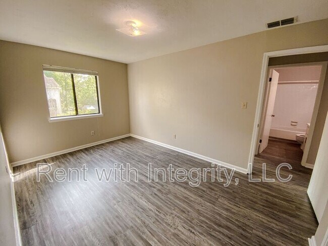 Building Photo - 1445 Willow Bend Way