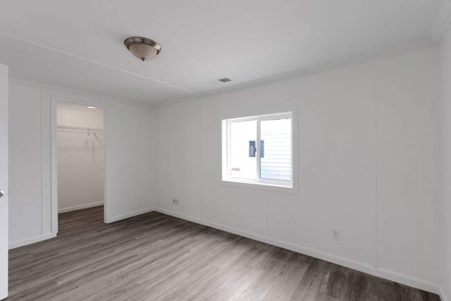 Building Photo - 149 1st Ave