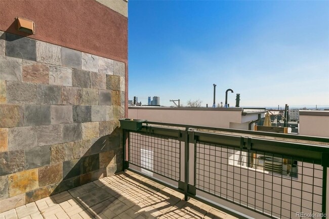 Building Photo - LOCATION LOCATION!!  In the heart of LOHI just blocks to restaurants, boutiques and local waterin...