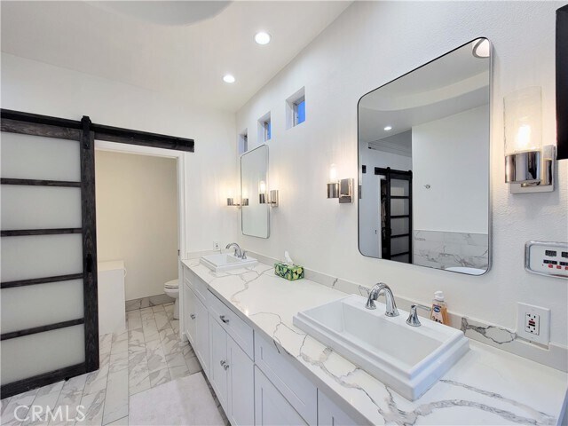 Building Photo - 5532 Spinnaker Bay Dr