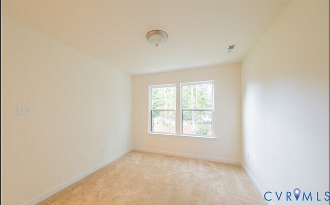 Building Photo - 12201 Dutch Elm Cir