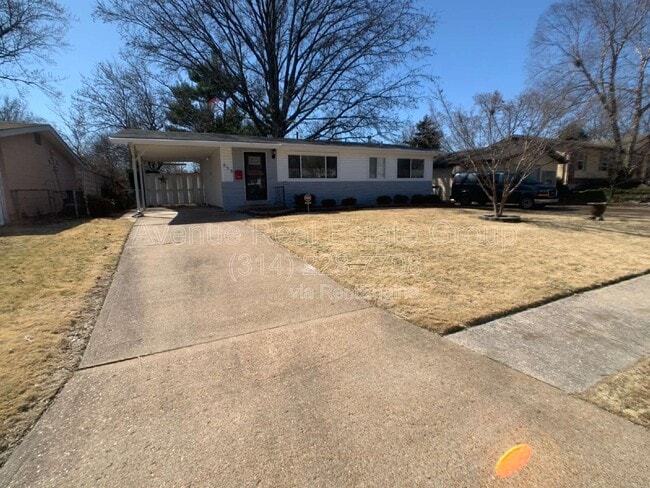 Building Photo - 858 Hazelvalley Dr