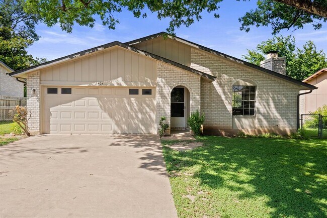 Primary Photo - 2404 Broken Oak Dr