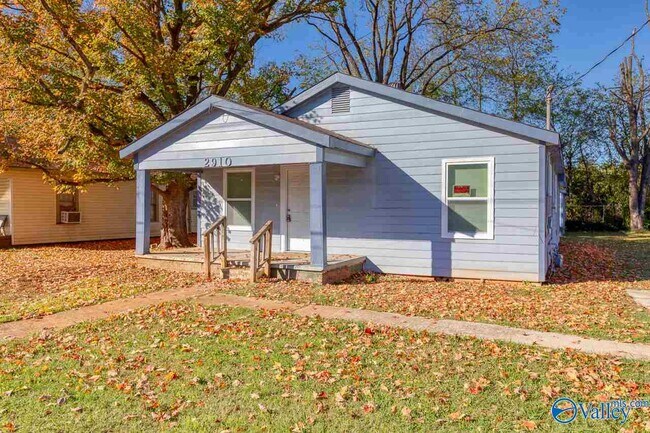 Building Photo - 2910 2nd Ave NW