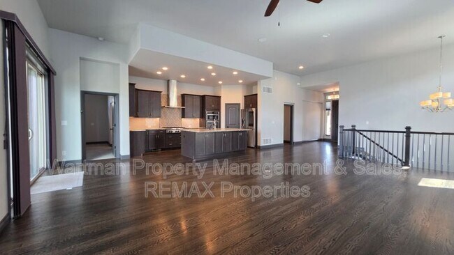 Building Photo - 10250 Hewlett's Gulch Ct