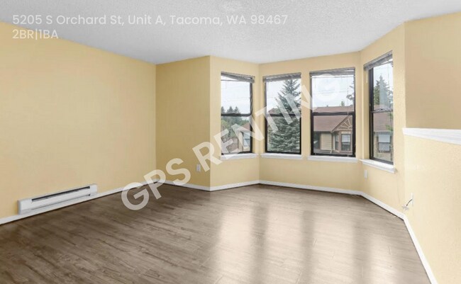 Building Photo - Peaceful Living in University Place – Bright, Spacious & Move-In Ready + $300 Move-In Special!