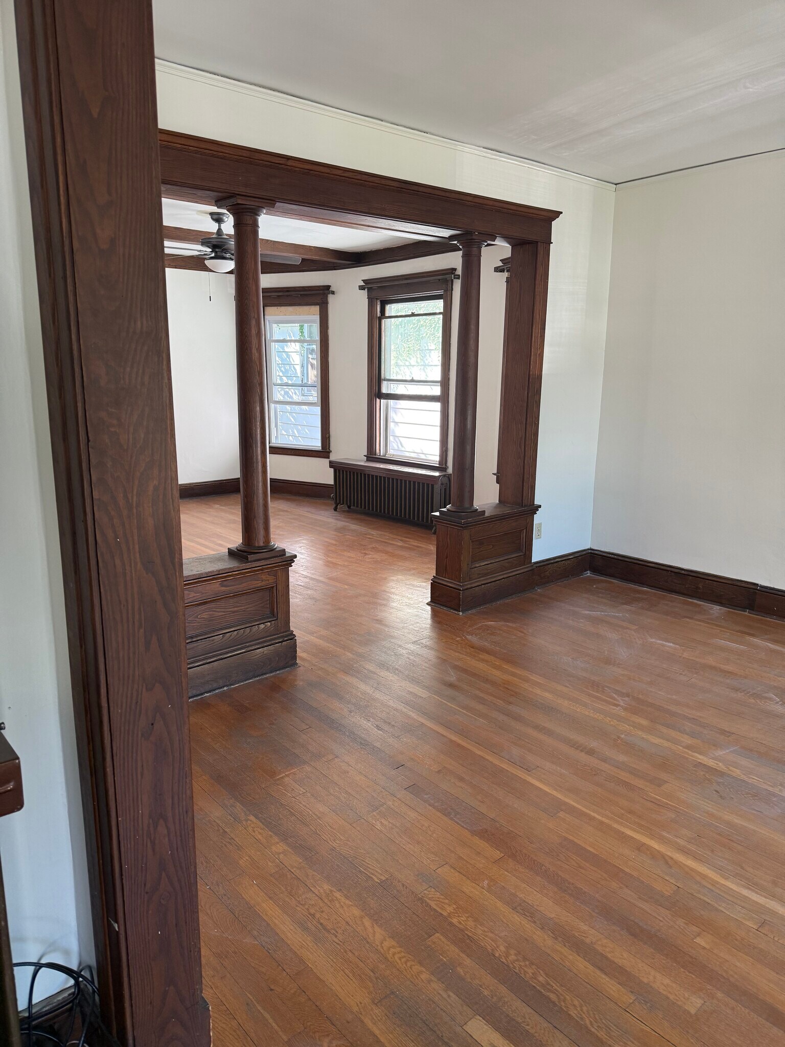 Building Photo - 77 S Pine Ave