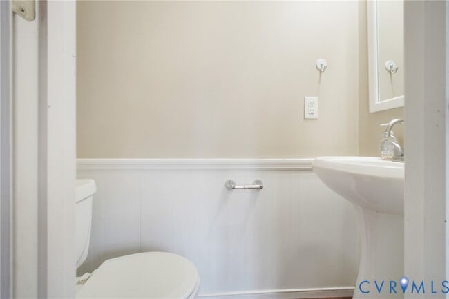 Building Photo - 405 Donelson Loop