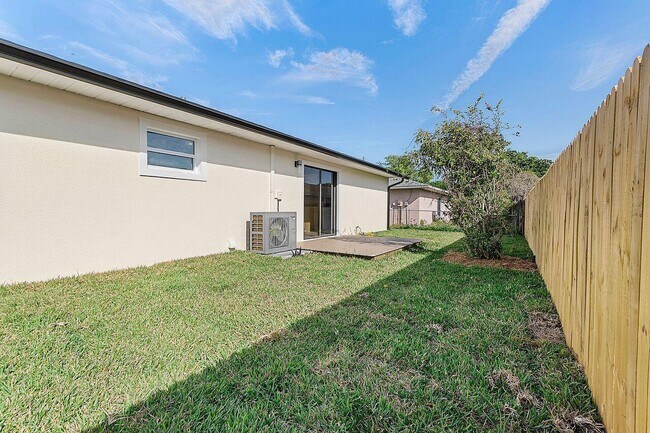 Building Photo - 140 S Marjorie Ct