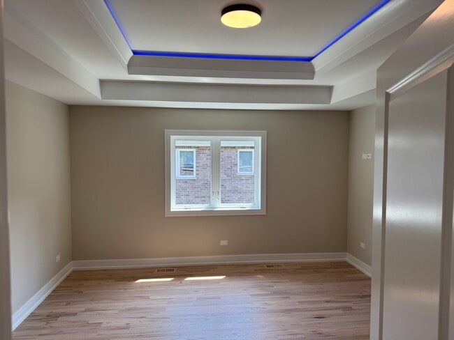 Building Photo - 4951 W 86th St