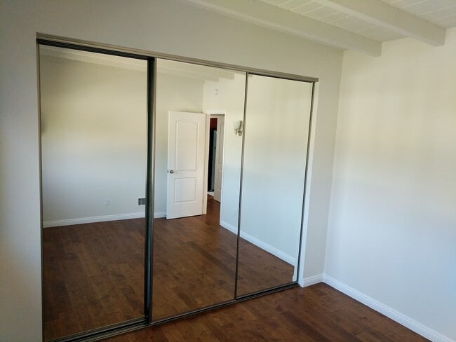 Building Photo - 16554 W Sunset Blvd