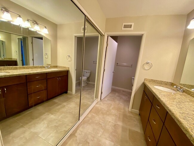 Building Photo - RB Senior 55+ Community 2 Bed +Huge bonus room 2 Baths House $3990