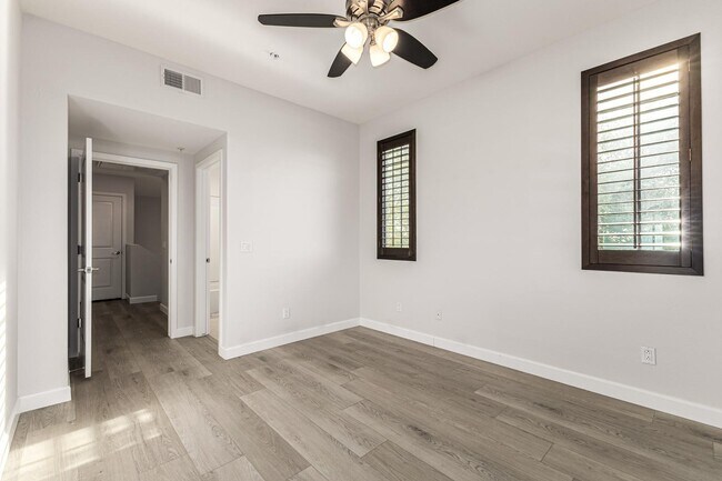 Building Photo - 2315 N 52nd St