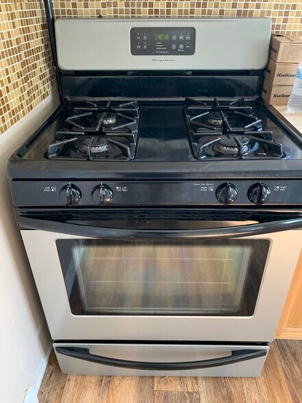 Building Photo - 101 Whitehall St