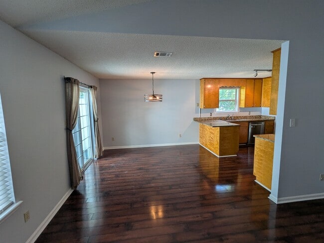 Building Photo - 1777 Folkstone Rd