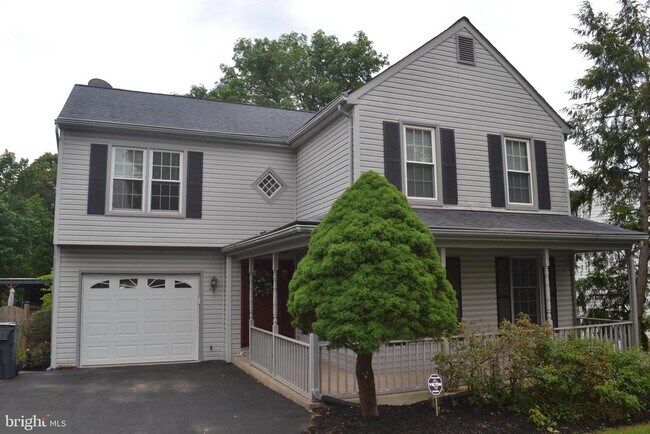 Building Photo - 9614 Shannon Ln