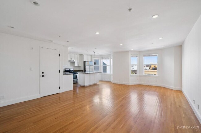 Building Photo - 641 Natoma St