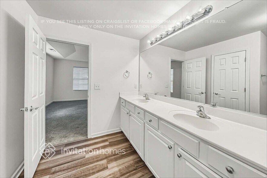 Building Photo - 40 Luzelle Dr