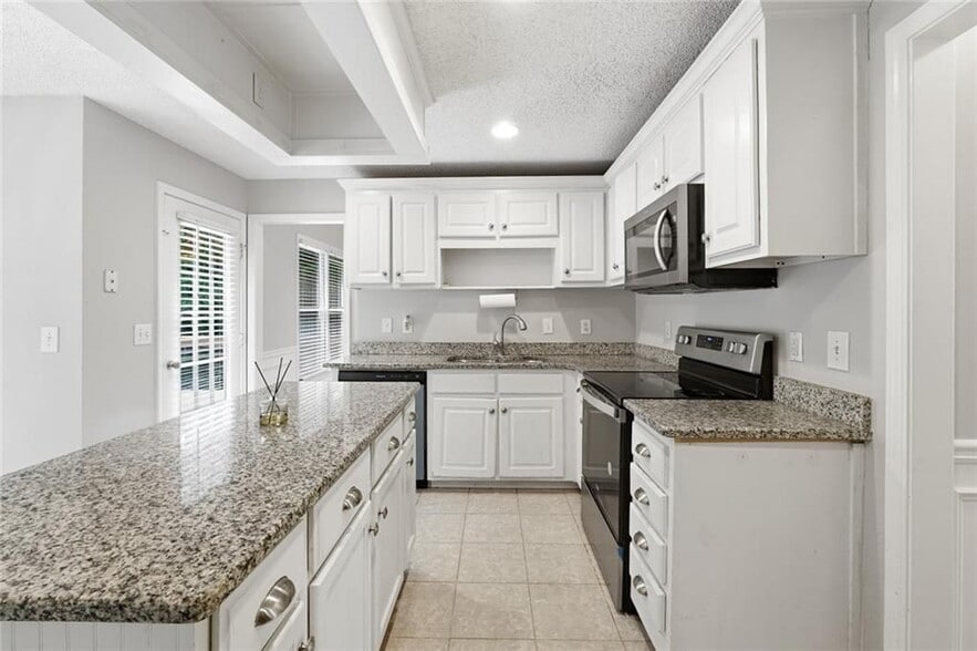 Building Photo - 5697 Frontier Walk Ln NE