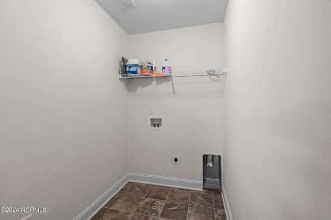 Building Photo - 121 Grist Mill Dr