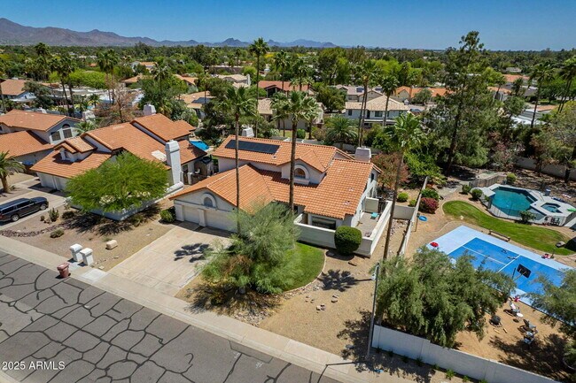 Building Photo - Long Term Luxury Furnished Rental, also av...