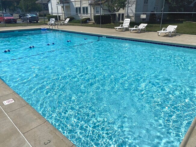 Building Photo - 322 Inverrary Ln