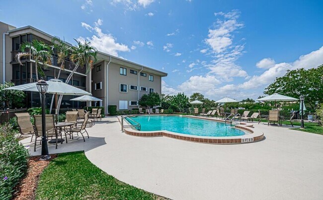 Building Photo - 3605 S Ocean Blvd