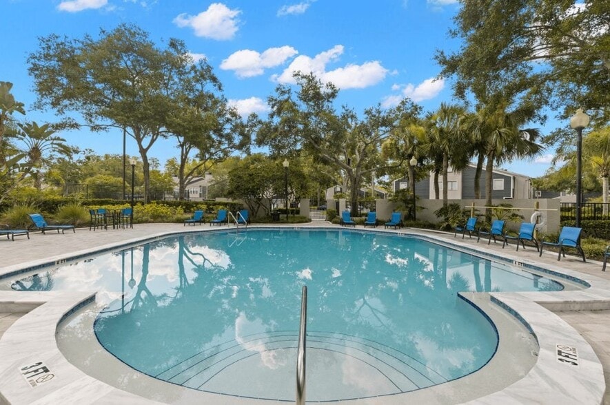 Primary Photo - The Pointe at Carrollwood