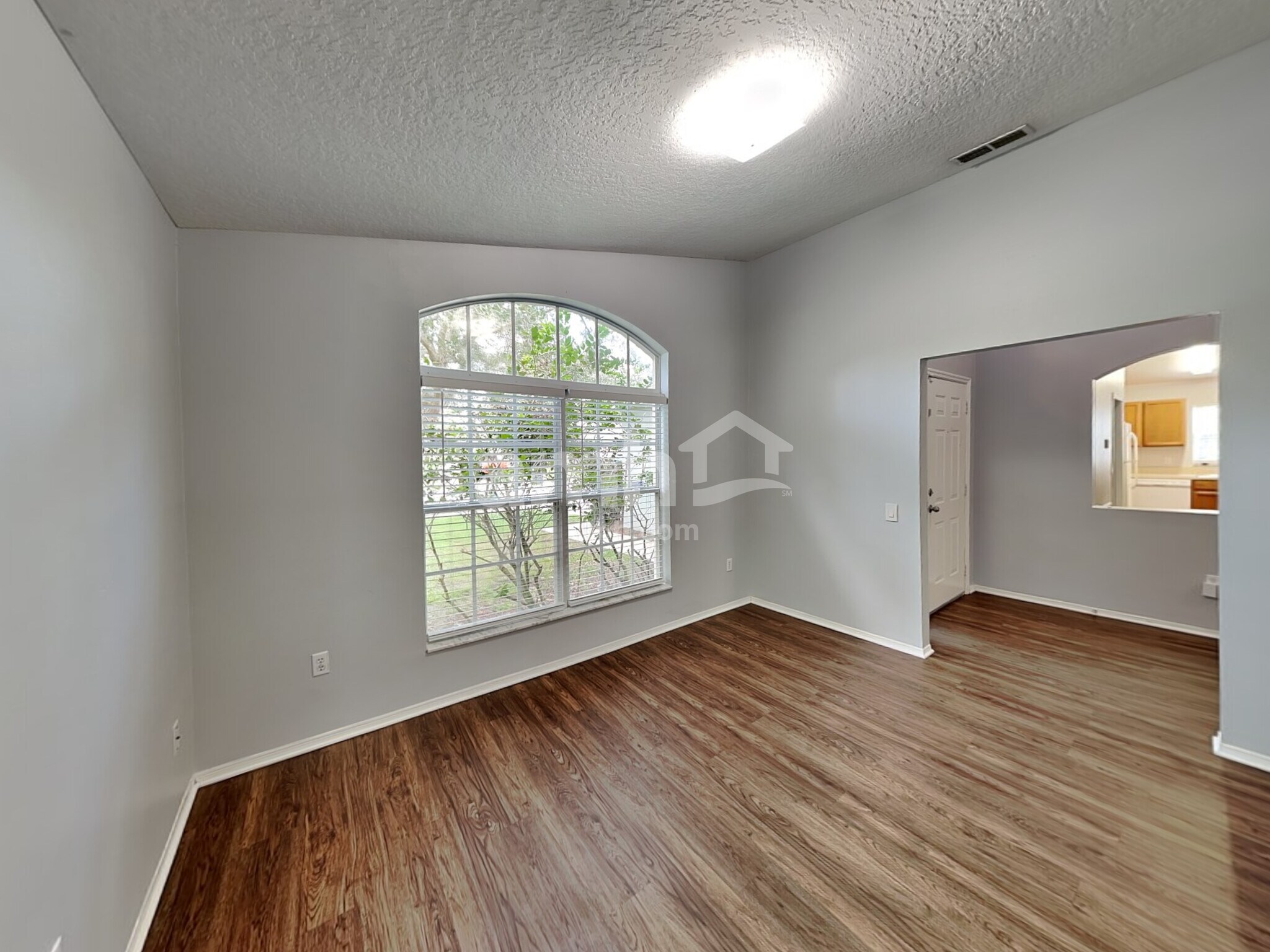 Building Photo - 2328 Hickory Pine St