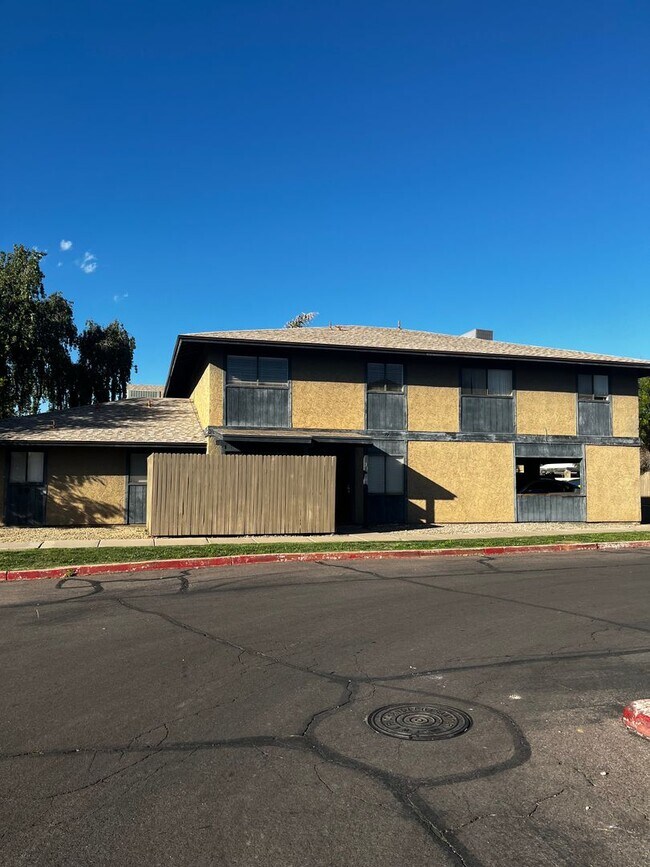 Building Photo - Chandler Townhome for rent!