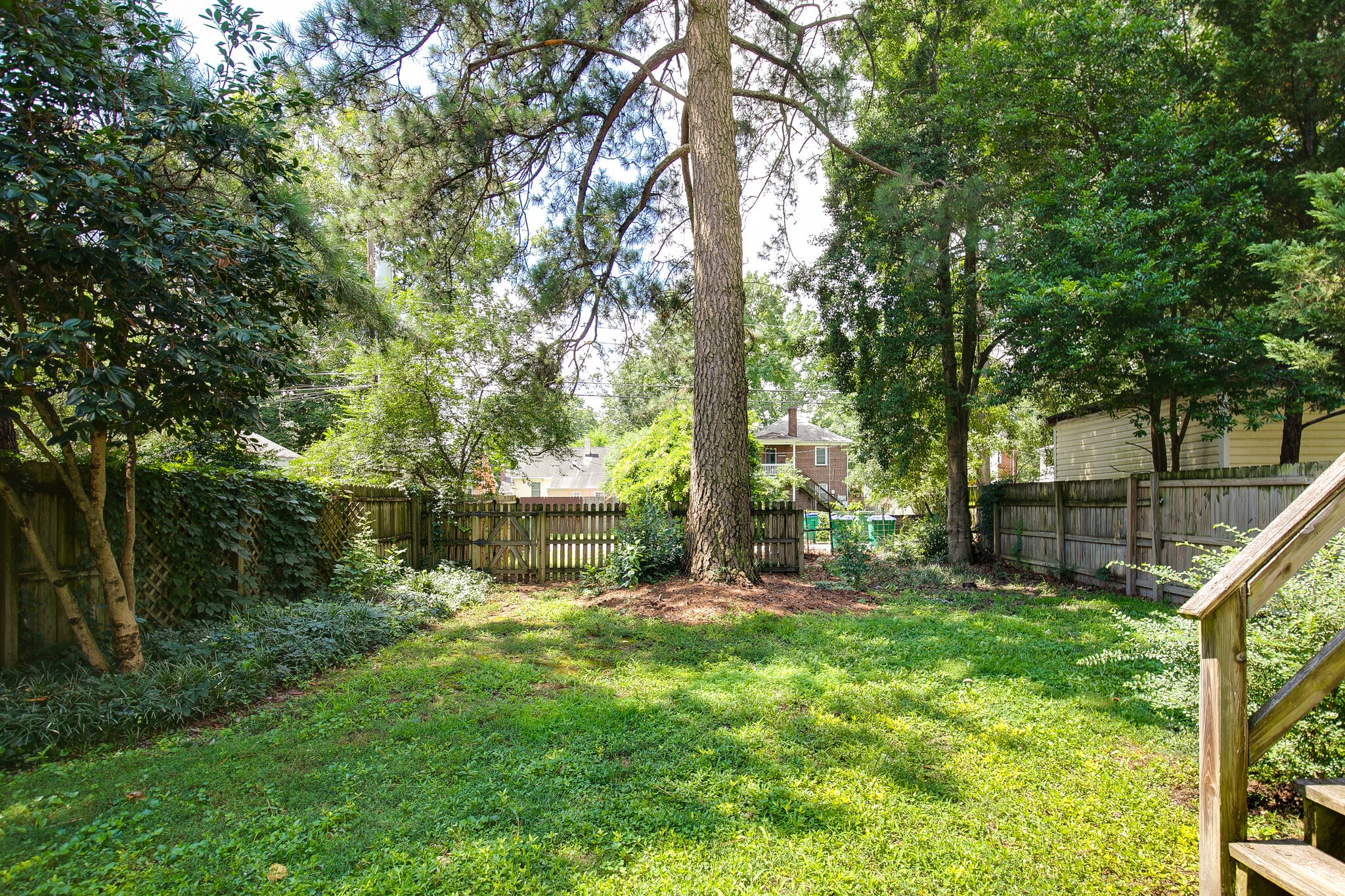 Building Photo - 4007 Cutshaw Ave