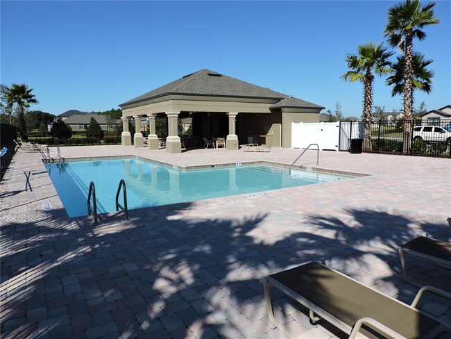 Building Photo - 2337 Aurelius Dr